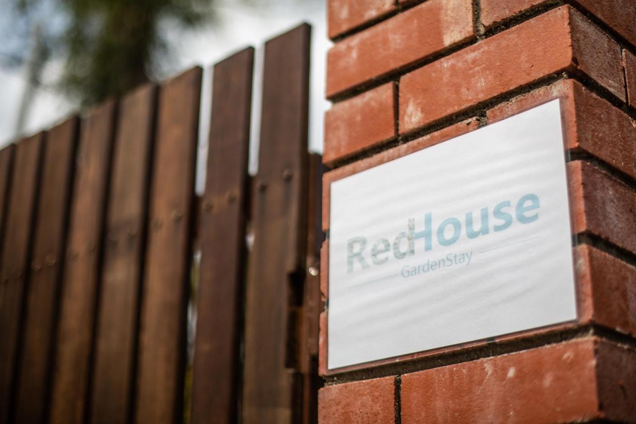 Red House The Garden Stay In Bukit Tinggi By Play Bentong Exterior photo