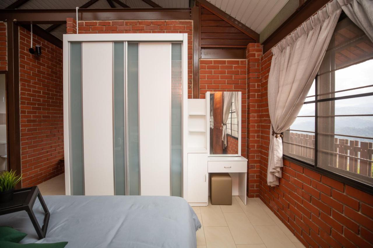 Red House The Garden Stay In Bukit Tinggi By Play Bentong Exterior photo